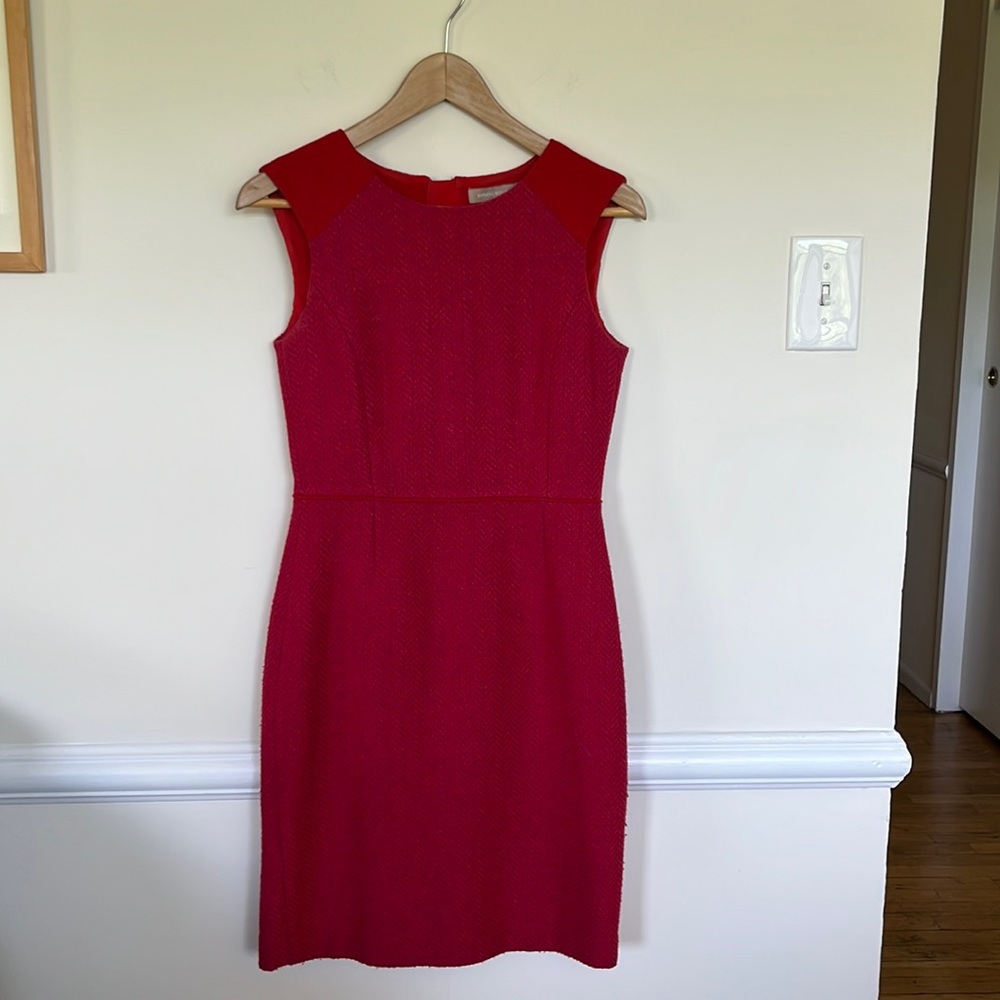 Beautiful bright Banana Republic pencil dress